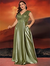abordables Champagne-Robe A-Line Grande Taille Élégante Robe Courbe De Mariage Formelle Longue Au Sol Manches Courtes Col en V Satin Dos Nu Avec Plis 2025