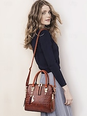 levne Kabelky a tote tašky-Dámská kabelka z umělé kůže s krokodýlím vzorem a střapcovým přívěskem – elegantní horní ucho a crossbody kabelka do práce, na nákupy i na každodenní výlety