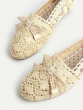 levne Dámské nazouváky a mokasíny-Dámské béžové krajkové balerínky s mašlí – elegantní boty inspirované vintage stylem pro běžné každodenní nošení i letní výlety