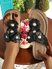 levne Sandály na dovolenou-Dámské bílé žabky na klínku s květinovým vzorem a perleťovou výzdobou – elegantní ležérní sandály na letní outdoorové a rekreační nošení