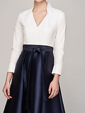abordables Robes de Soirée-Robe de soirée en A noir et blanc élégante robe formelle invitée de mariage longueur de sol manches longues décolleté en V satin avec poches et nœud(x)