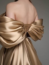 baratos Champanhe-Vestido de Festa em A-Line Gola Alta Vestido Elegante Formal para Casamento Cauda de Corte Sem Mangas Ombros à Mostra Cetim Stretch com Pregas e Ruchado