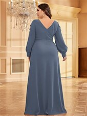 preiswerte BLAU-A-Linien Plus Size Kleider Elegantes Kurvenkleid Formelles Hochzeitsbodenlänges Langärmel V-Ausschnitt Chiffon mit Perlen 2025