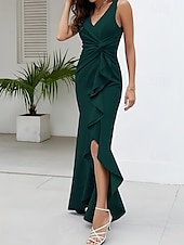 billige Gjestekjoler til bryllup-Havfrue  Trompet Bryllupsgjest Kjoler Elegant Kjole Bryllup Bryllupsgjest Gulvlengde Uten ermer V Hals Stretch Crepe med Rynkede Volanger Split
