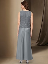 preiswerte Mit Jacke-A-Linie 3-teiliges Kleid für die Brautmutter, elegant, schlicht, lässig, U-Boot-Ausschnitt, knöchellang, Satin, lange Ärmel mit Spitze 2025