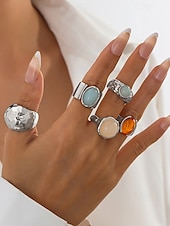 billige Kvinneringer-Damesett med vintage edelstener i gull – sett med flere statement-ringer med klumpete tekstur og fargerike harpiks-edelstener, egnet for kontor, vintage-mote, fest og hverdagsstil