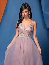 baratos Rosa-Linha A vestidos de quinceanera Elegante Vestido Formal Casamento Longo Sem Manga Com Alças Finas Tule Sem parte Traseira com Pregas 2025