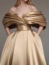 baratos Champanhe-Vestido de Festa em A-Line Gola Alta Vestido Elegante Formal para Casamento Cauda de Corte Sem Mangas Ombros à Mostra Cetim Stretch com Pregas e Ruchado