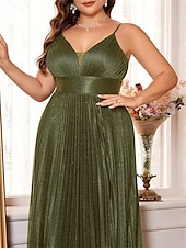 baratos VERDE-Vestidos A-Line Plus Size Vestido Elegante Curvas Formal Casamento Comprimento Total Sem Mangas Decote em V Cetim Costas Descidas com Pregas