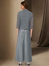 preiswerte Mit Jacke-A-Linie 3-teiliges Kleid für die Brautmutter, elegant, schlicht, lässig, U-Boot-Ausschnitt, knöchellang, Satin, lange Ärmel mit Spitze 2025