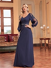 abordables VERT-Ligne A Robes de Quinceanera Élégant Robe Formel Mariage Longueur au sol manche longue Col en V Satin avec Perlage 2025