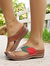 billige Komfortsandaler-Kilesandaler med fargeblokkmønster i bladdesign til dame – myke slip-on-flip-flops for hage, brunsj og sommerturer