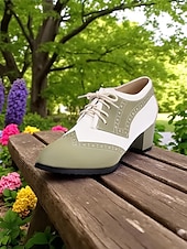 olcso 1950-es évek-női kétszínű, zöld-fehér oxford magassarkú, brogue díszítéssel – 1950-es évekbeli vintage fűzős elegáns cipők mindennapi viseletre, tavaszi szettekhez és retró ihletésű megjelenéshez