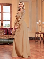abordables VERT-Ligne A Robes de Quinceanera Élégant Robe Formel Mariage Longueur au sol manche longue Col en V Satin avec Perlage 2025