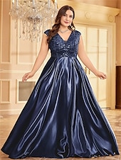 abordables Champagne-Robe A-Line Grande Taille Élégante Robe Courbe De Mariage Formelle Longue Au Sol Manches Courtes Col en V Satin Dos Nu Avec Plis 2025