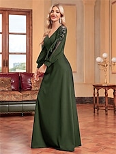 abordables VERT-Ligne A Robes de Quinceanera Élégant Robe Formel Mariage Longueur au sol manche longue Col en V Satin avec Perlage 2025