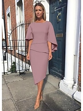 preiswerte Teelänge-Sheath Kleid der Mutter der Braut Hochzeitsgast Elegantes Einfaches Plus Size Juwel Dekolleté Asymmetrisch Knie Länge Charmeuse Halblange Ärmel mit Stufen kostenlose Sondergröße