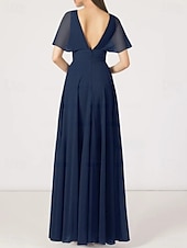billiga Bröllopsgästklänningar-A-linjeade Bröllopsgäst Klänningar Elegant Klänning Bröllopsgäst Förlovning Golvlängd Kort Ärmar V-hals Chiffong med Fållar Draperad