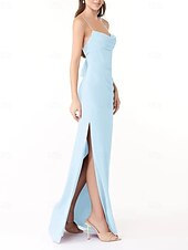 baratos Vestidos para Madrinhas-Vestido de dama de honra em corte A, decote em V / alças finas, sem mangas, elegante, longo, charmeuse com fenda frontal / franzido 2025