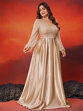 billige champagne-A-Line Plus Size Kjoler Elegant Kurve Kjole Formell Bryllup Gulvlengde Lang Erme V-hals Satin med Plisseringer