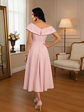 abordables Longueur du thé-Robe fourreau  colonne robe mère de la mariée robe formelle élégante vintage épaule unique longueur thé tissu extensible manches courtes avec appliques plissées robe de derby robe de jour de course