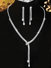 abordables Collier pour femme-Ensemble de bijoux de luxe en strass pour femmes - élégant collier en argent, bracelet, boucles d&#039;oreilles et bague, accessoires scintillants pour les soirées dansantes et les cocktails