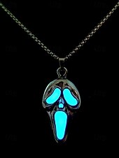abordables Accessoires d&#039;Halloween-Collier pendentif fantôme phosphorescent pour homme – Bijoux d&#039;horreur d&#039;Halloween pour soirées costumées et événements nocturnes