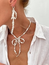 economico Collana da donna-Set di collana con fiocco di perle e orecchini pendenti da donna: eleganti gioielli di tendenza per feste di moda e cocktail party