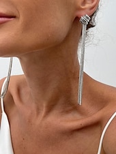 levne Dámský náhrdelník-Dámský pozlacený střapcový náhrdelník - elegantní vrstvený řetízkový choker s dlouhými třásněmi, výrazný šperk na večírky, do nočních klubů a večerní akce