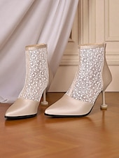 preiswerte Stiefeletten-Beige Damenstiefeletten mit Absatz aus Spitze und Kunstleder – elegante Brautstiefel mit spitzer Spitze und floraler Spitze für Hochzeiten, formelle Veranstaltungen und besondere Anlässe