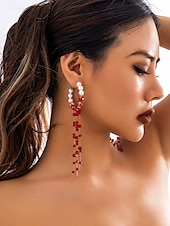 abordables Accesorios de Halloween-Conjunto de joyas de Halloween con gotas de sangre para mujer: gargantilla, pulsera y pendientes de perlas y cuentas rojas para fiestas de disfraces y eventos espeluznantes.