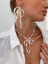 economico Collana da donna-Set di collana con fiocco di perle e orecchini pendenti da donna: eleganti gioielli di tendenza per feste di moda e cocktail party