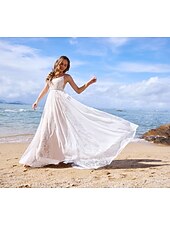 baratos Vestidos de Casamento-Vestidos de Casamento Boho com Costas Abertas de Praia A-Line Decote em V Alças Finas Sem Mangas Cauda de Varredura  Pincel em Chiffon com Franjas
