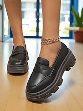 abordables Chaussures sans lacet et mocassins femme-Mocassins noirs épais pour femmes avec semelle plateforme - chaussures décontractées à enfiler tendance pour un usage quotidien, au bureau et en week-end