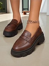 abordables Chaussures sans lacet et mocassins femme-Mocassins noirs épais pour femmes avec semelle plateforme - chaussures décontractées à enfiler tendance pour un usage quotidien, au bureau et en week-end