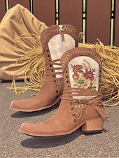 abordables Cowboy et bottes occidentales-Bottes western brodées pour femmes avec franges et pompons – bottes bohème chic pour le travail à la ferme et les sorties décontractées