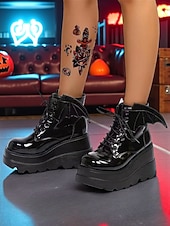 levne Pro ženy-Dámské černé lakované kotníkové boty na platformě - gotické punkové boty s patkami a šněrováním, cosplay boty na robustním podpatku na Halloween, večírky a alternativní módní outfity