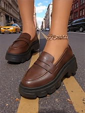 abordables Chaussures sans lacet et mocassins femme-Mocassins noirs épais pour femmes avec semelle plateforme - chaussures décontractées à enfiler tendance pour un usage quotidien, au bureau et en week-end