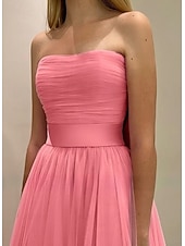 billige Lange kjoler og kjoler-A-linje Gulvlengde Ballkjoler Elegant Ermeløs Stroppeløs Bryllupsgjest Engasjement Tyll med Sløyfe(r) Plissert Bølgemønster