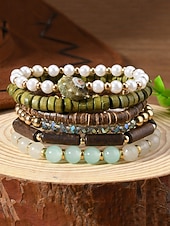 economico Bracciale da donna-Set di braccialetti con ciondoli a strati con perline boho da donna: bracciali in legno, turchese e pelle scamosciata in stile vintage con ciondoli a forma di foglia e geometrici, ideali per abbigliamento casual, festival e vacanze al mare