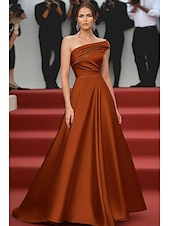 preiswerte Empire-Waist-Abendkleider-Schwarz-Bindung A-Linien Abendkleid Elegantes Kleid Formelle Hochzeit bodenlang ärmellos schulterfrei Satin mit Falten gerafft