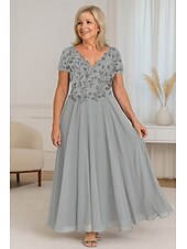 baratos Com jaqueta-Vestido de mãe da noiva em duas peças, corte A, com renda e miçangas, elegante, simples, luxuoso, decote em V, comprimento até o chão, comprimento longo, chiffon, manga curta com jaqueta de crepe