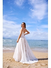 baratos Vestidos de Casamento-Vestidos de Casamento Boho com Costas Abertas de Praia A-Line Decote em V Alças Finas Sem Mangas Cauda de Varredura  Pincel em Chiffon com Franjas