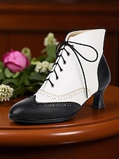 olcso 1950-es évek-női 1950-es évekbeli vintage oxford bokacsizma – kétszínű, fűzős, brogue sarkú, szárnyas hegyű kialakítású, edward stílusban, retró öltözékekhez, cosplayhez, teadélutánokhoz és mindennapi viselethez.