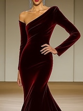 preiswerte Meerjungfrau Abendkleider-grün schwarz Meerjungfrau/Trompete Abendkleid elegantes Kleid formelle Hochzeit bodenlang langarm schulterfrei Samt mit Falten 2025