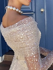 billiga Långa klänningar och gowns-A-linje Cocktailklänningar Elegant Formell klädsel Formell Bröllop Telång Långärmad Över axeln Spets med Veckad 2025