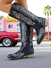 levne Cowboy &amp; Western Boots-Dámské kovbojské boty v westernovém stylu do poloviny lýtek – červená umělá kůže s bílou výšivkou, boční zip a nízký podpatek, ideální na country festivaly, rodeo outfity a ležérní podzimní streetwear.