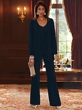 voordelige Broekpakken van mama-Strand Bruiloft Jumpsuit  Pantsuit 3 Delig Moeder van de Bruid Formele Bruiloft Gast Elegante V-Hals Vloerlengte Chiffon Lace Lange Mouw Jas met Applicaties