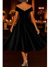 baratos Vestidos de Cocktail-Vestidos de coquetel pretos em linha A, veludo elástico, elegante, vestido formal para casamento, comprimento chá, comprimento midi, ombro de fora com franzido 2025