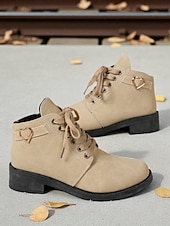 abordables Botas de combate-Botines negros de mujer: botas cortas con cordones y hebilla de corazón para looks casuales y streetwear.